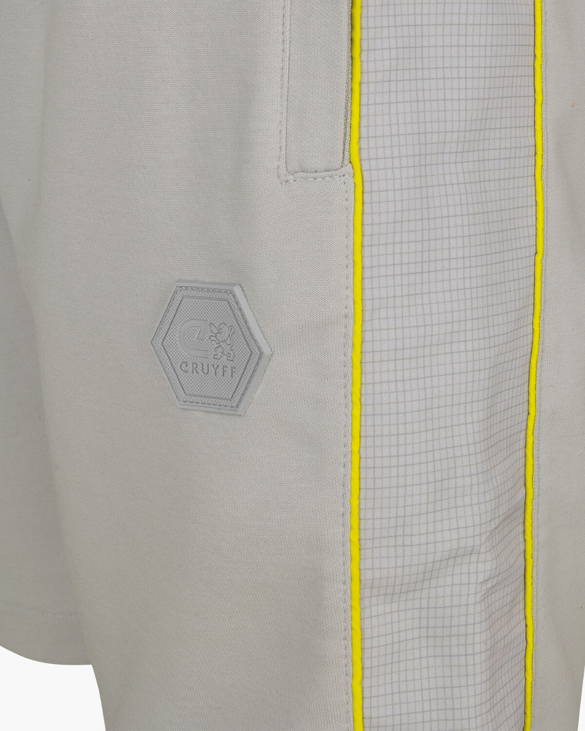 Cruyff  Short Hombre  Modelo Aiden CA231072-901 Grey.