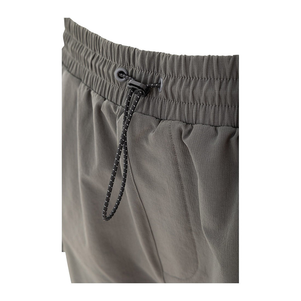 Cruyff  Short Hombre  Modelo Core Tech Cargo Short CSA241816-507 Dark.