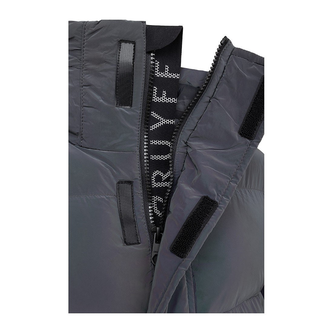 CHAQUETA CRUYFF ARCUS REFLECTIVE PUFFER CA233091-999 IRIDESCENT.