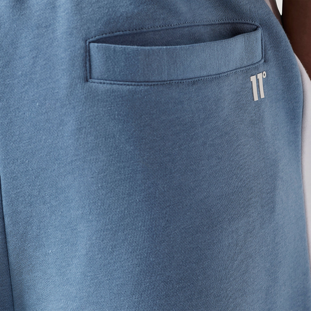 ELEVEN DEGREES SHORT HOMBRE CON CNTA 11D3705-1109.