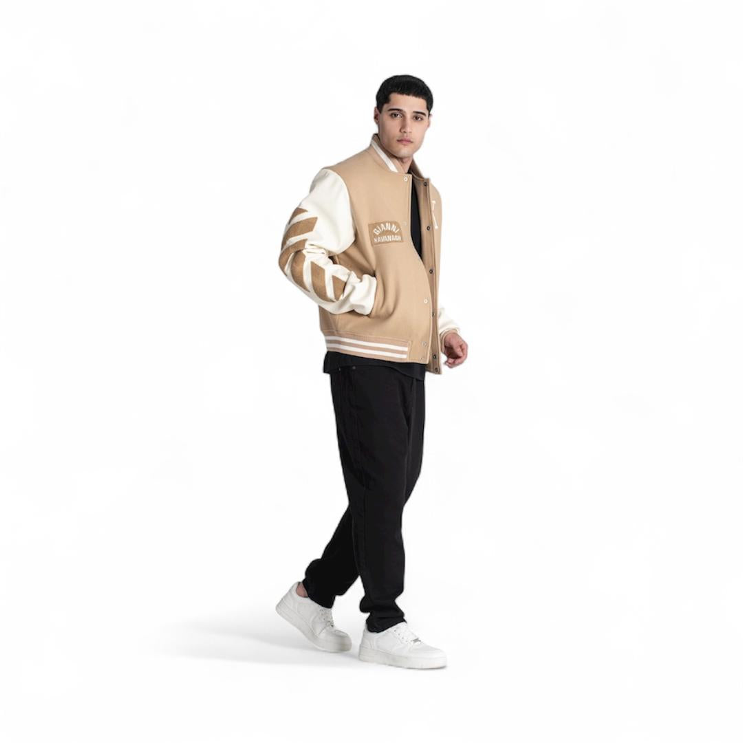 Cazadora Bomber Beige Varsity GKM006997.