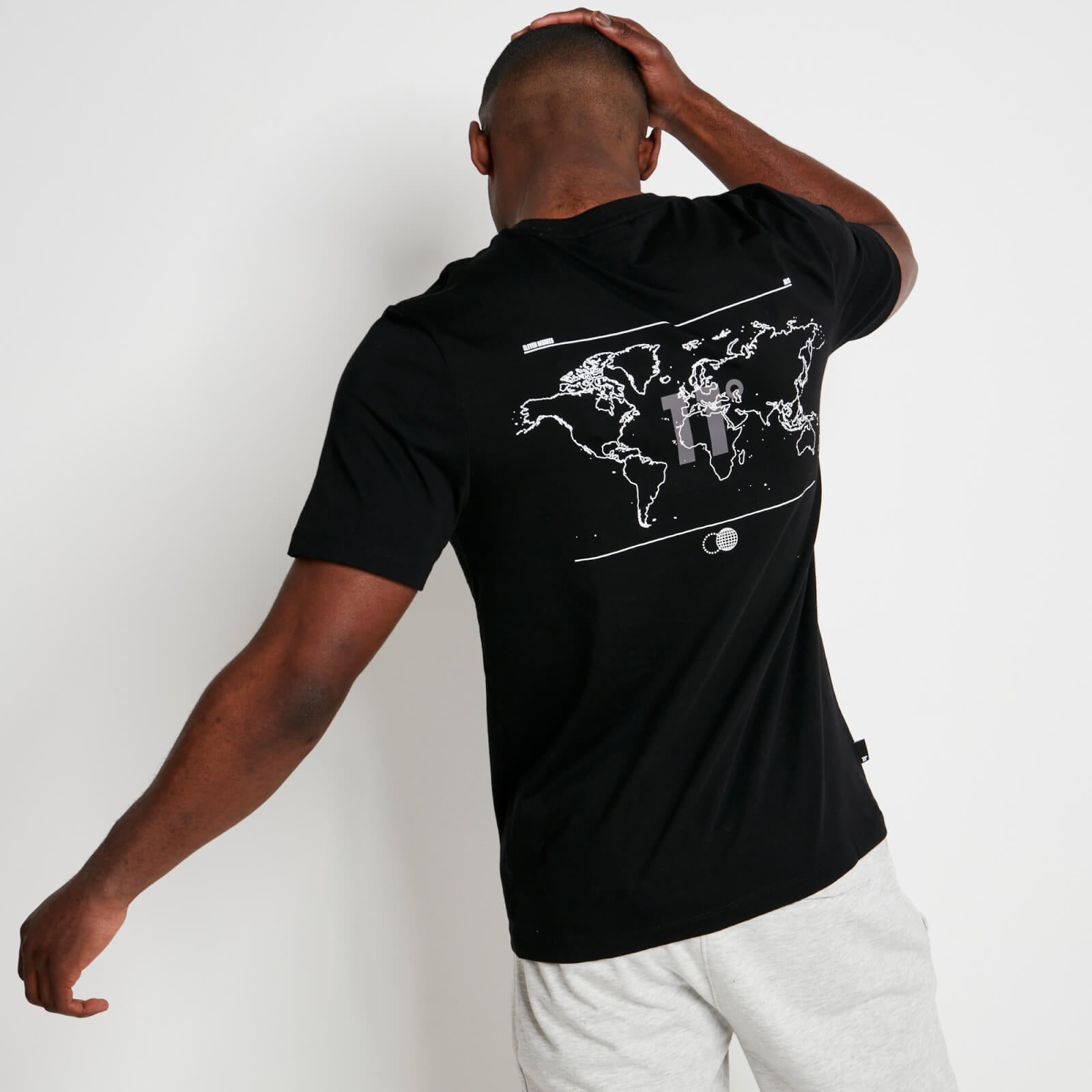 Eleven Degrees 11º Camiseta GLOBAL – Blanca 11D3106-001.