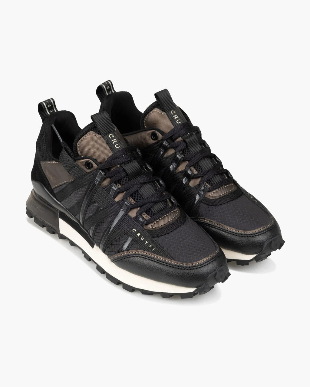 Cruyff Zapatillas Mujer Modelo Fearia CCW253960-960 Black/Gold.