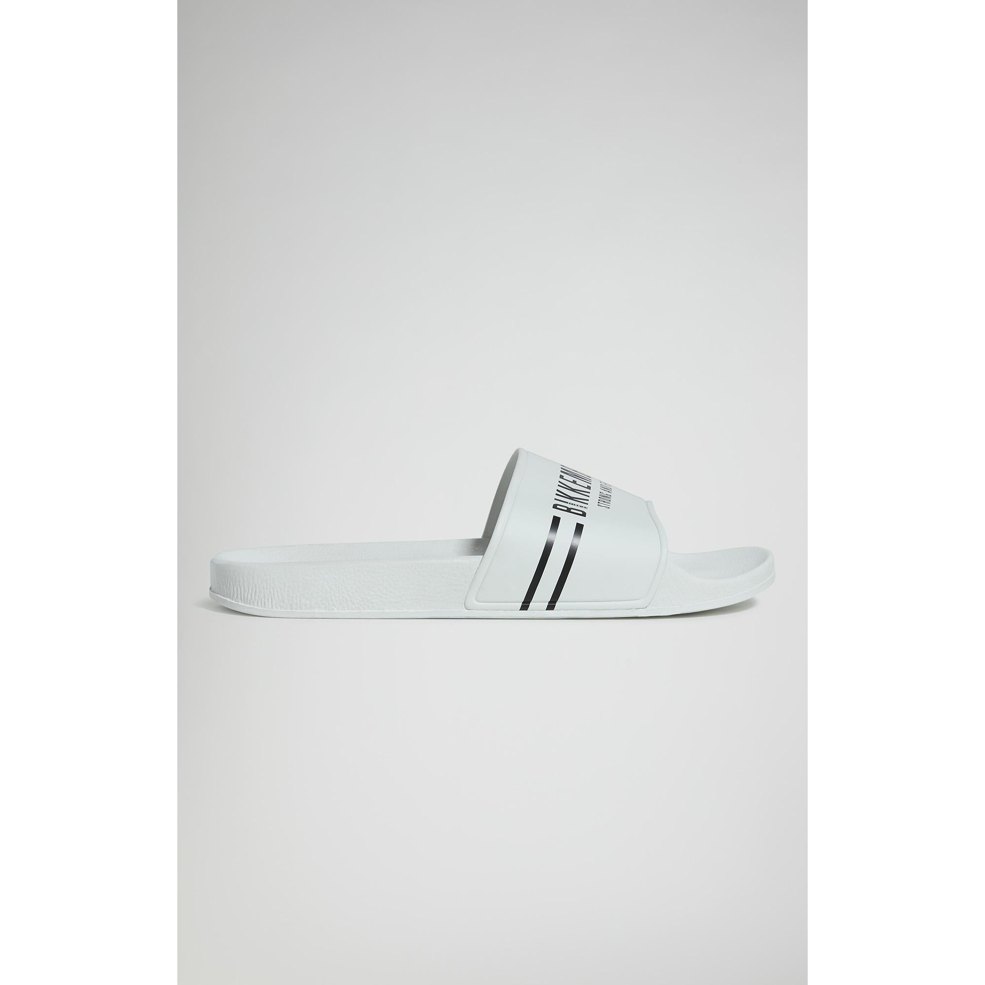 CHANCLAS BIKKEMBERGS. COLOR BLANCO..