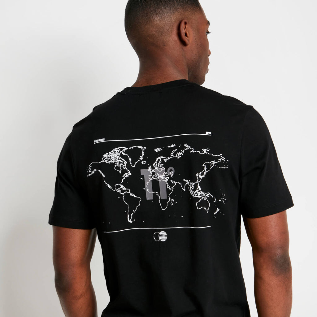 Eleven Degrees 11º Camiseta GLOBAL – Blanca 11D3106-001.