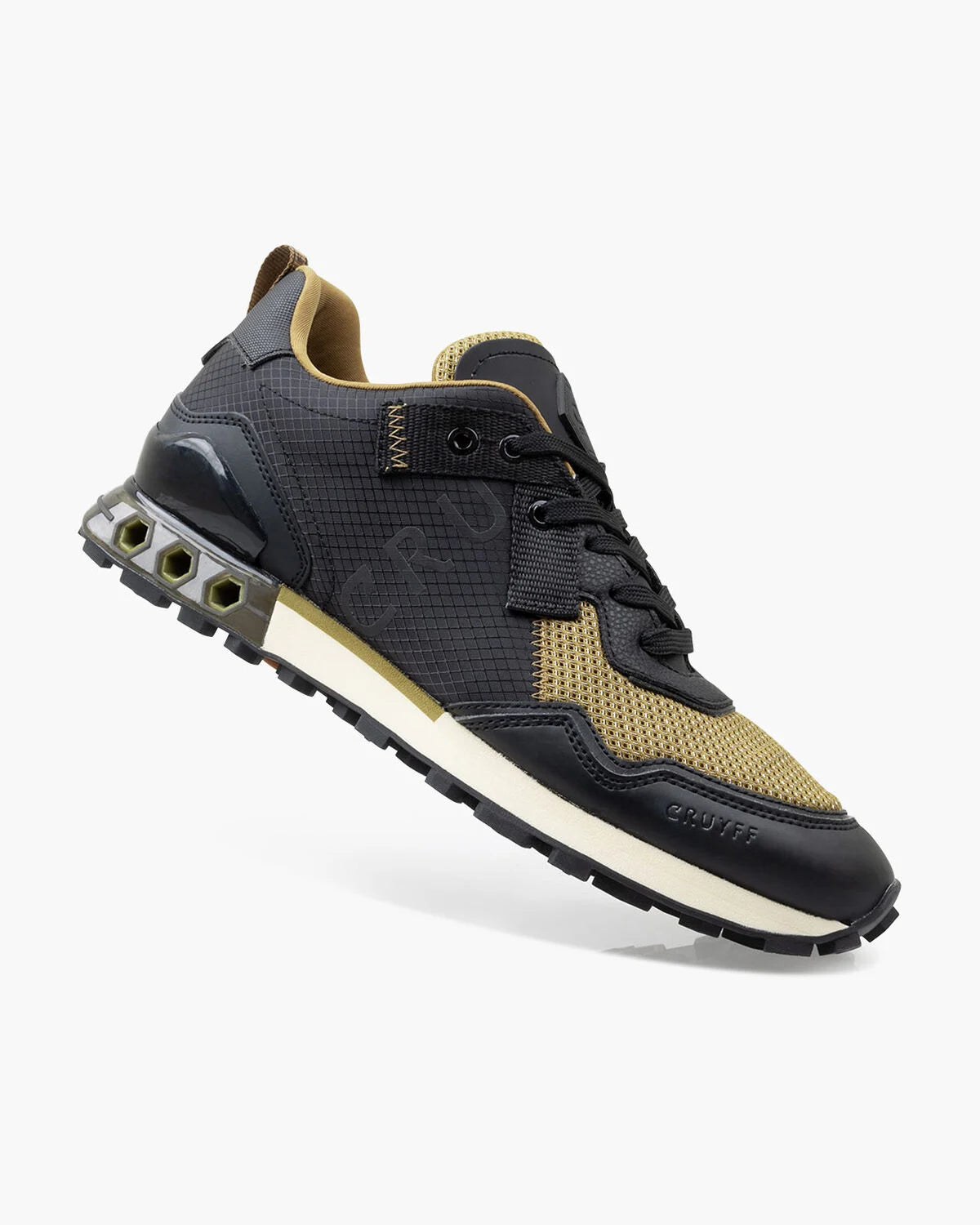 Cruyff Zapatillas Deportivas Hombre Modelo Superbia Hex-Tech CC243231-960 Black/Gold.