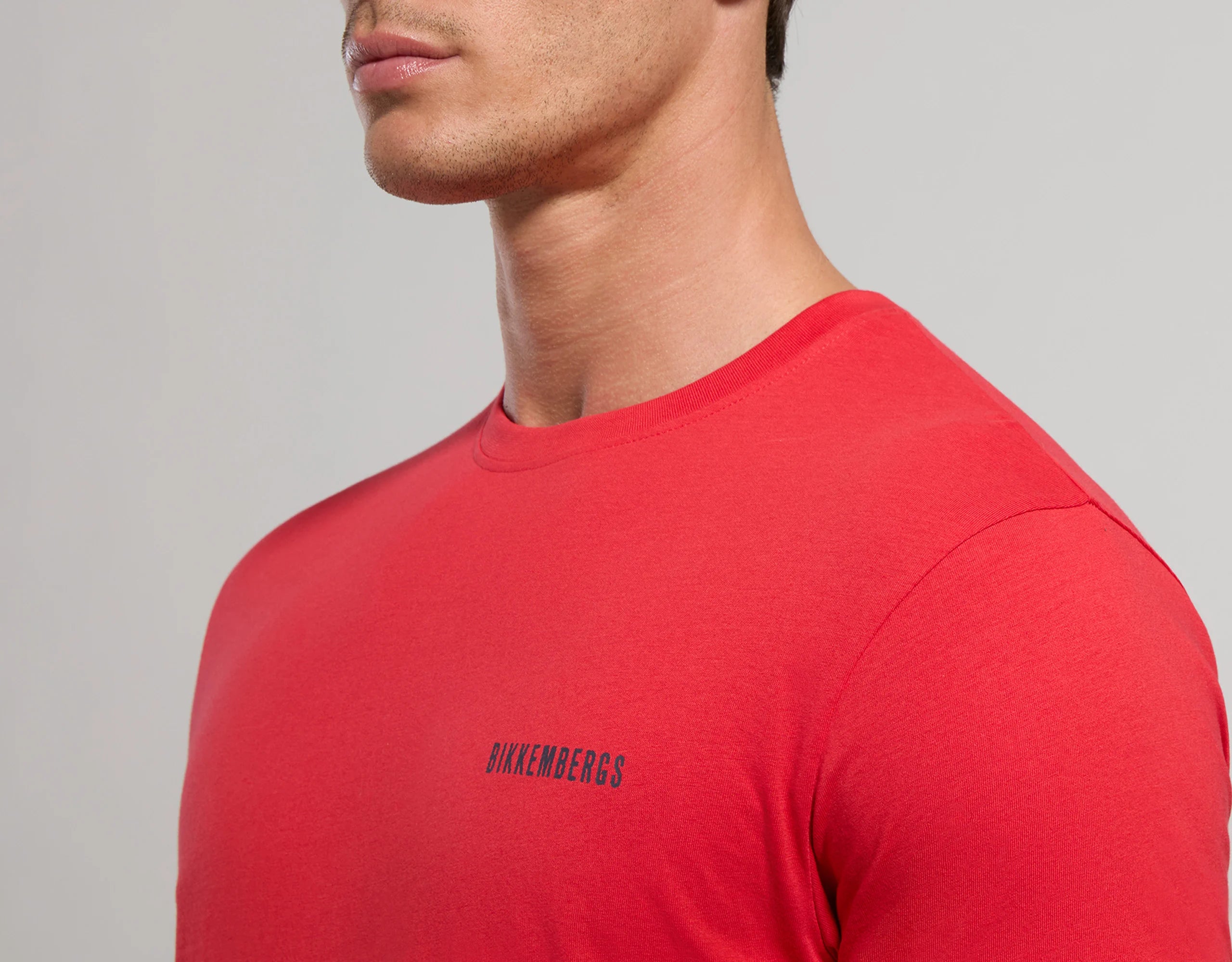 BIKKEMBERGS CAMISETA  HOMBRE COLOR ROJO BKK3MTS04.