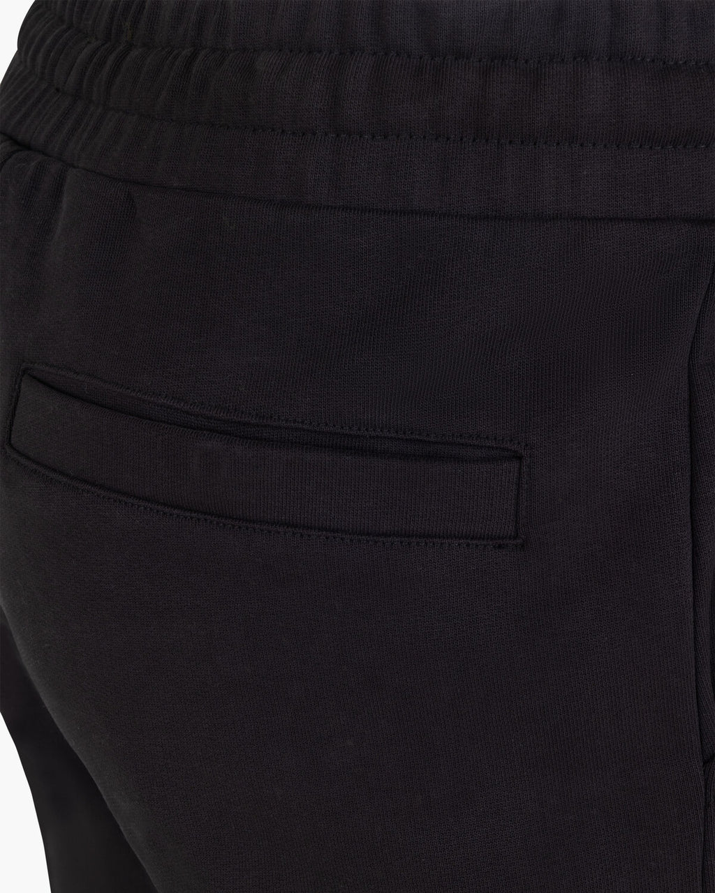 Cruyff Short Hombre Modelo ID CA251067-998 Black.